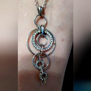 👜NWT Cookie Lee three ring Genuine crystal‎ necklace - #157